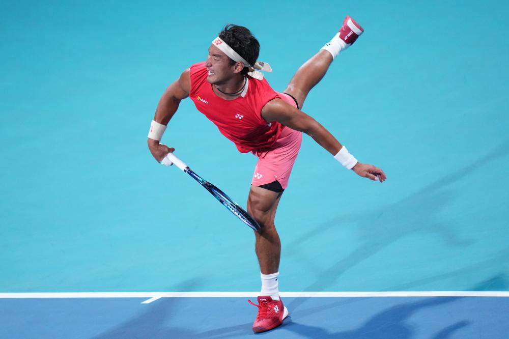 赛场上占据 赛场上占据